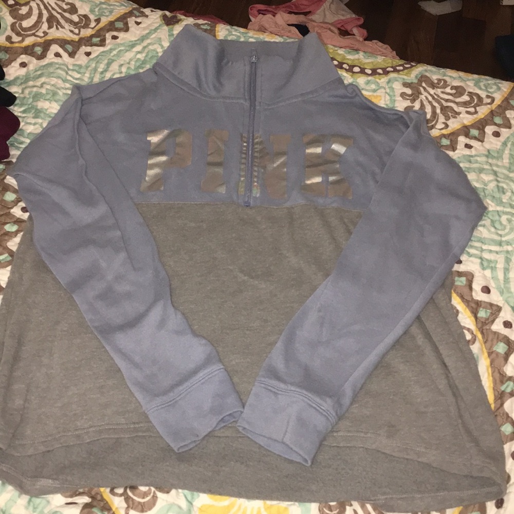 Zip up light weight pull over